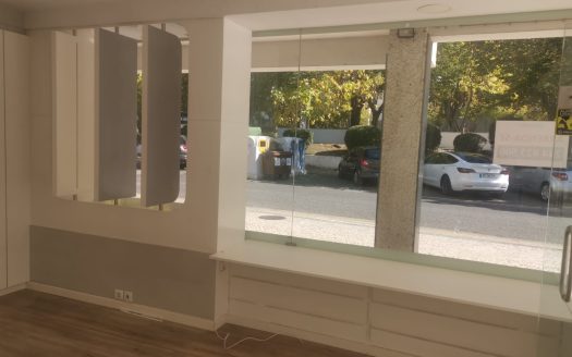 Loja próxima ao Teatro José Lucio da Silva